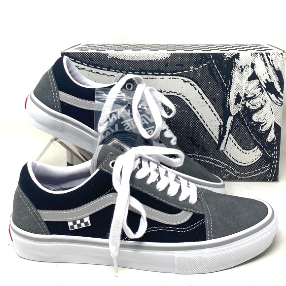 VANS Skate Old Skool Reflective Shoes Suede Gray Black Women Casual VN0A5FCBN42 - Picture 1 of 11